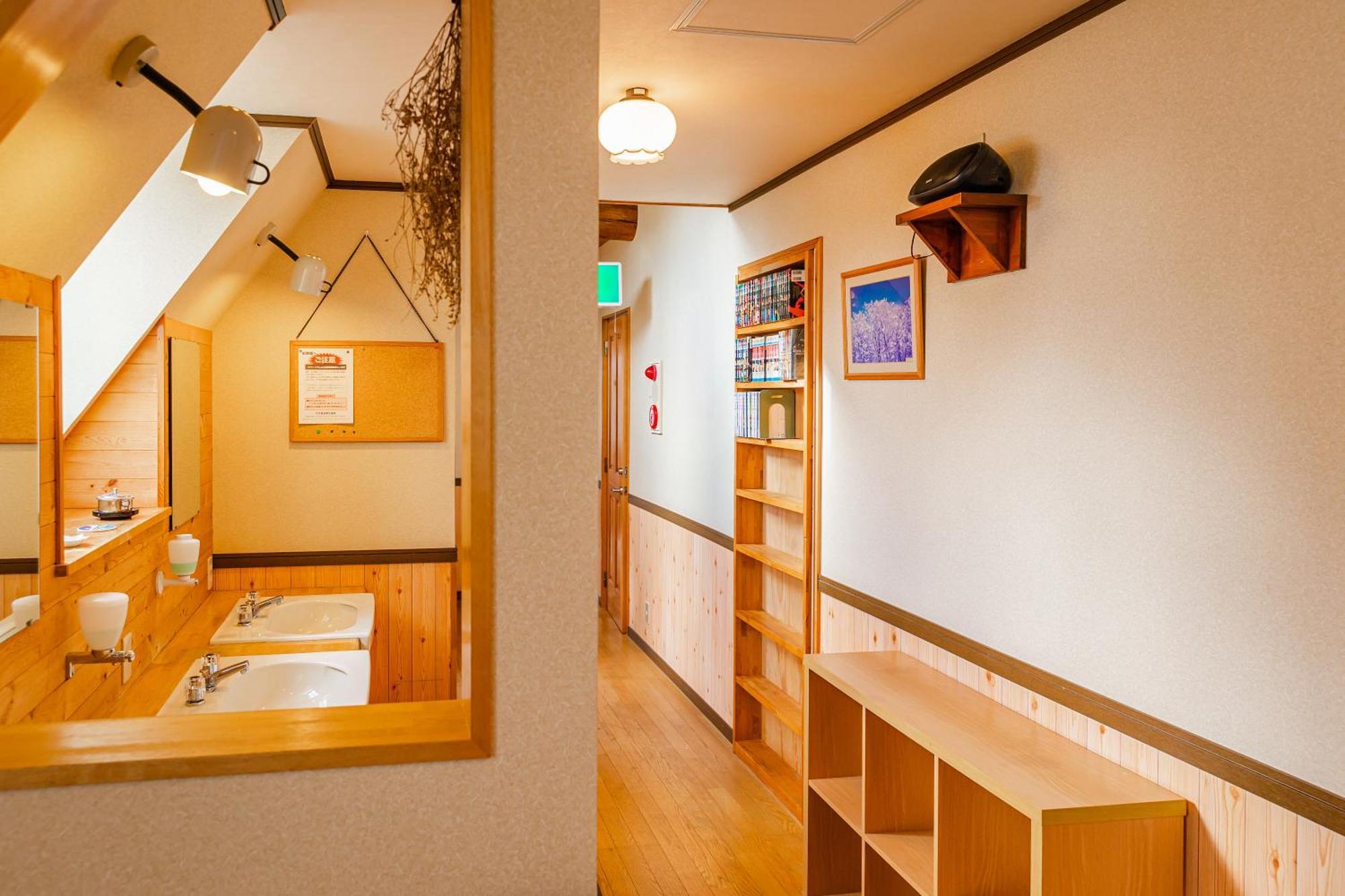 Funny Inn Hakuba Exterior photo
