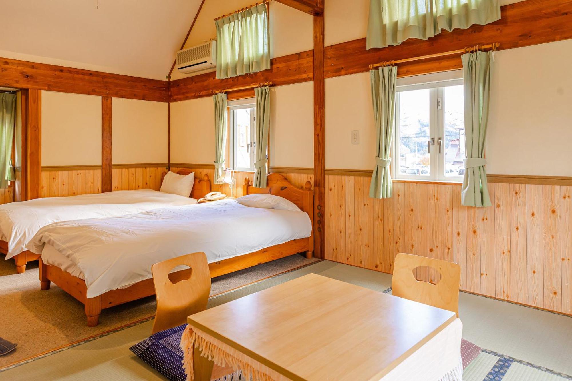 Funny Inn Hakuba Exterior photo