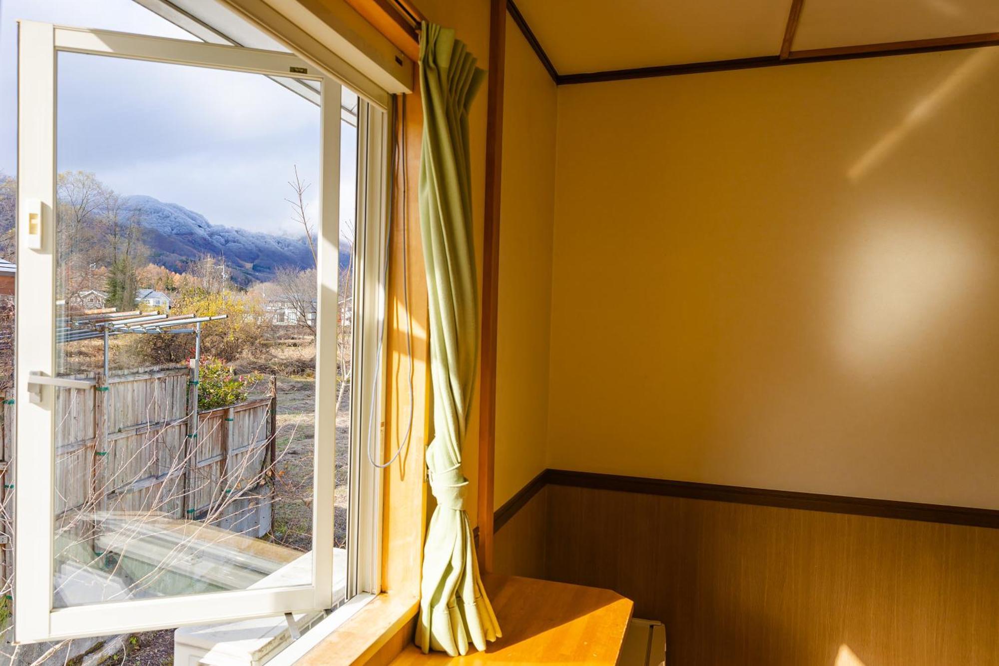 Funny Inn Hakuba Exterior photo