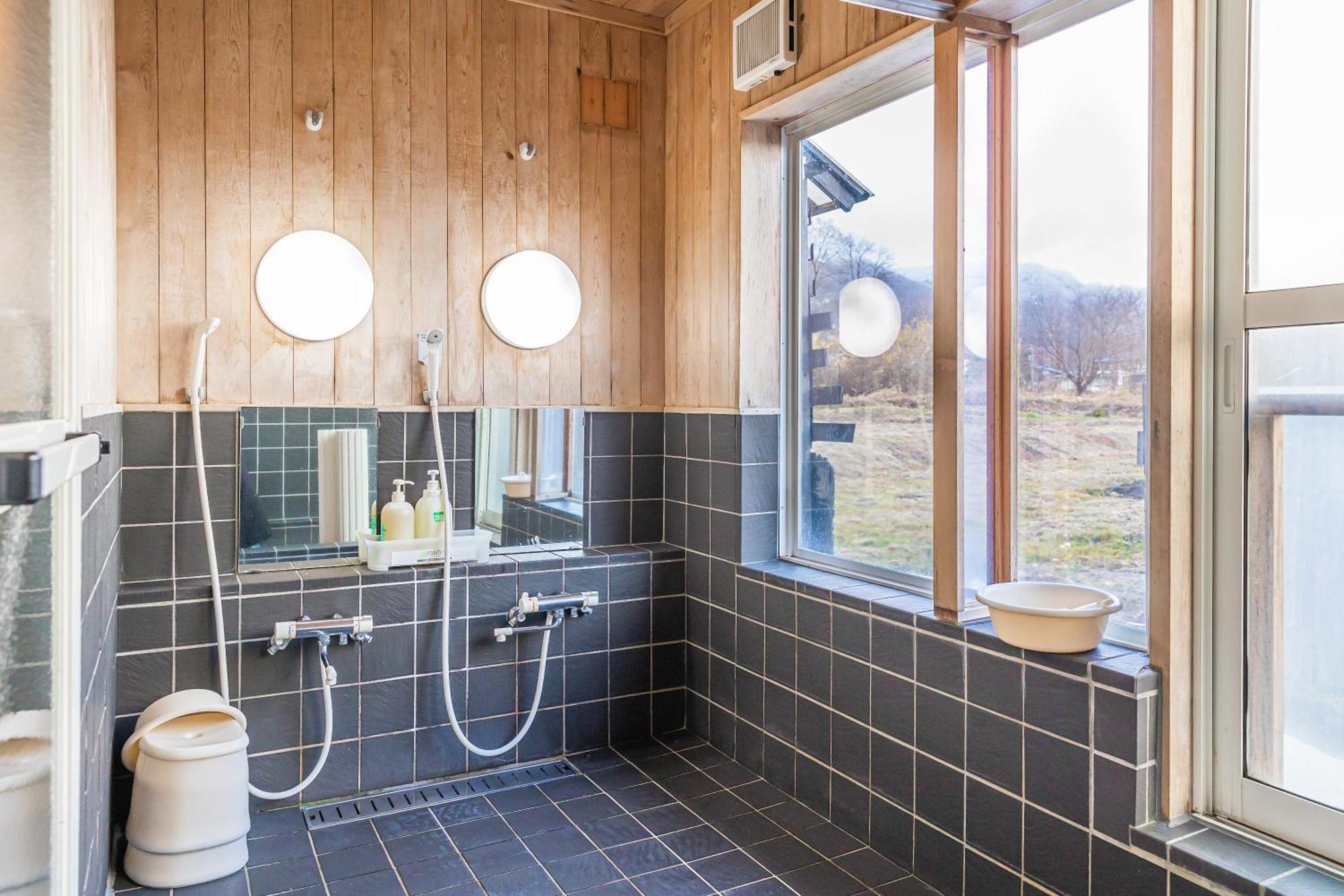 Funny Inn Hakuba Exterior photo