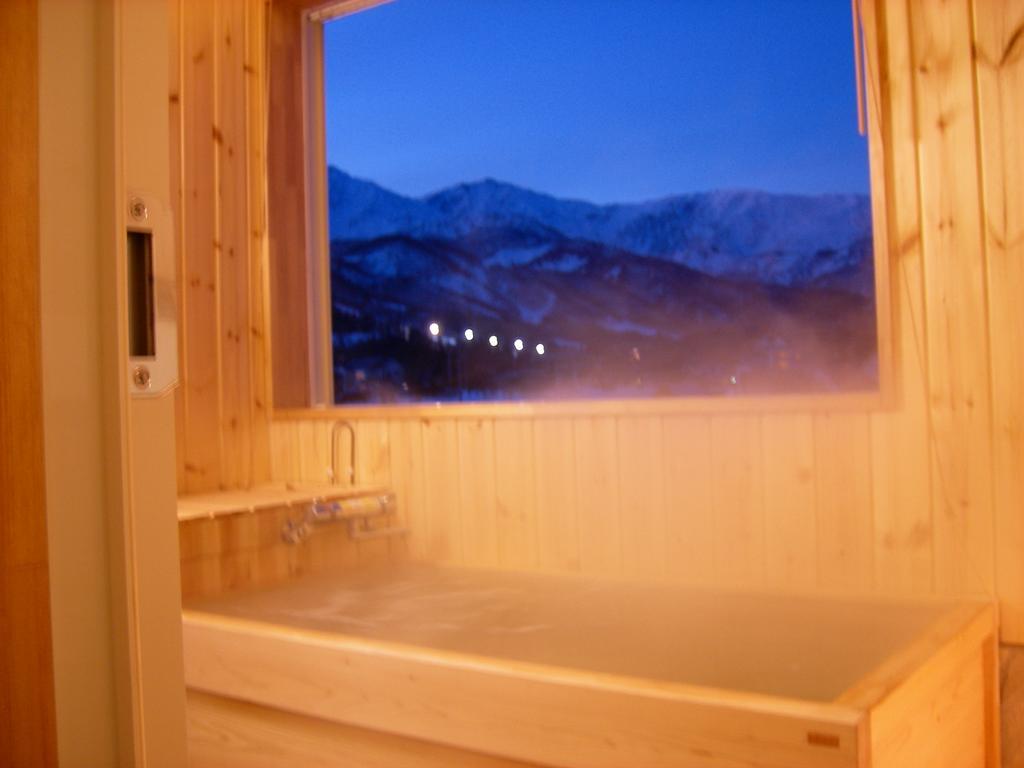 Funny Inn Hakuba Exterior photo